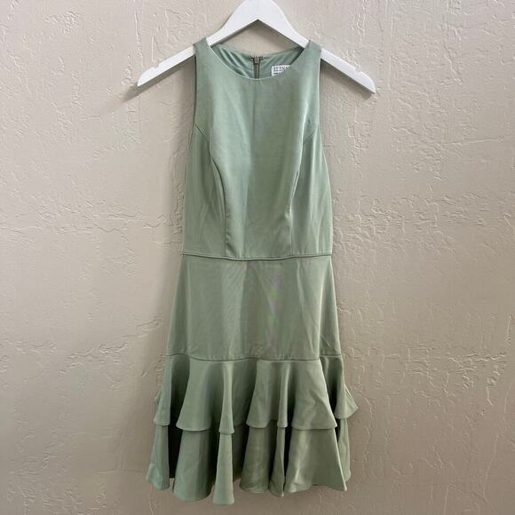 Ieena Mac Duggal $258 Pistachio Green Ruffled Sleeveless Jewel Neck Dress - Picture 3 of 6